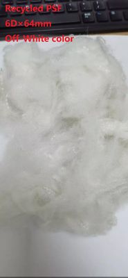 अच्छी कीमत 6 डी×64 मिमी पॉलिएस्टर स्टेपल फाइबर 100% पॉलिएस्टर चिप कच्चे माल गोल सिंथेटिक कपड़ा फाइबर ऑनलाइन