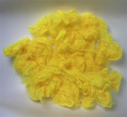 अच्छी कीमत Recycled Polyester Staple Fiber with 20-40% Elongation 32-152mm Cut Length and 0.15-0.3% Oil Content ऑनलाइन