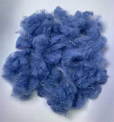 अच्छी कीमत 2.5D 51mm Blue Recycled Polyester Staple Fiber Lightweight and UV Protected ऑनलाइन