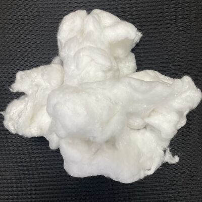 नाजुक त्वचा के अनुकूल अवशोषक फाइबर 1.33D*38MM, सौंदर्य मुखौटा उत्पादन के लिए हल्के फाइबर, देखभाल उत्पाद, शिशु अवशोषक उत्पाद